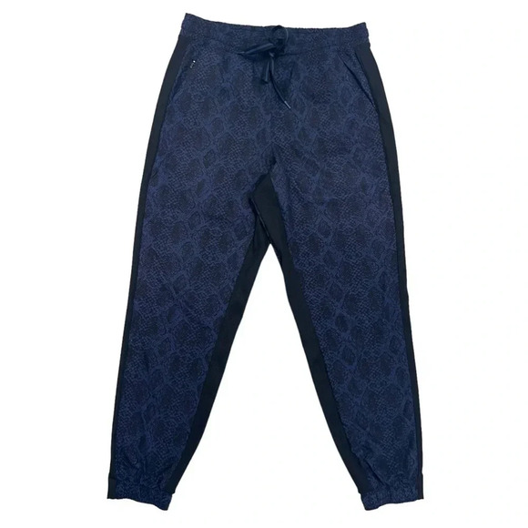 Athleta Brooklyn Jogger Dark Blue Python Snake Print Athletic Pants Size 8 - Picture 1 of 10